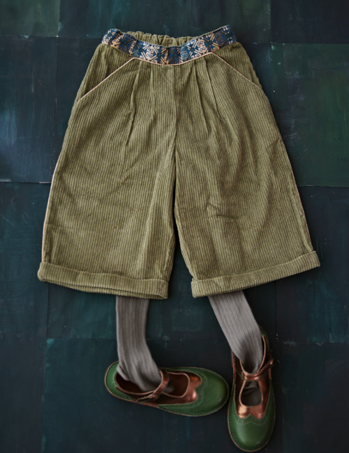 [BONJOUR DIARY]Large Pant with embroidery _ Moss green Corduroy